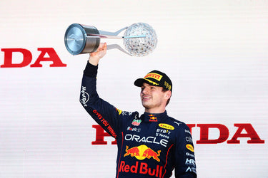 Diamond Painting Max Verstappen met de prijs van Japan met Ronde steentjes 100x70cm - Beste Kwaliteit